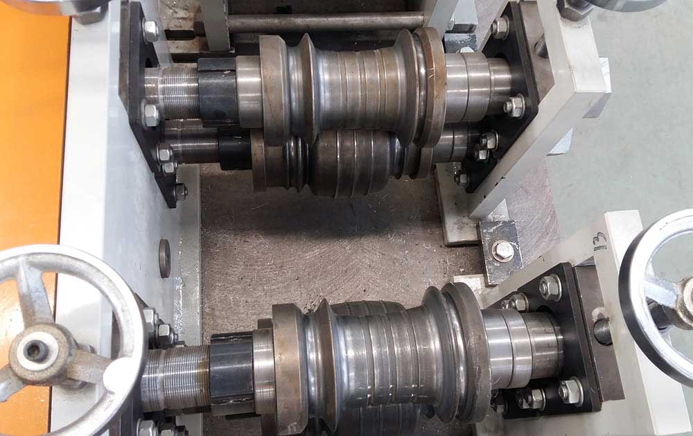 Roller Shutter Door Roll Forming Machine (YX125-95)