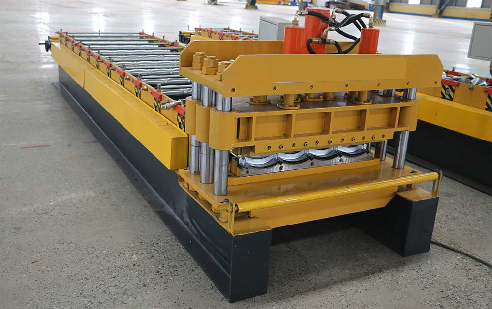 Classic Roof Tile Roll Forming Machine (YX18-200-800)