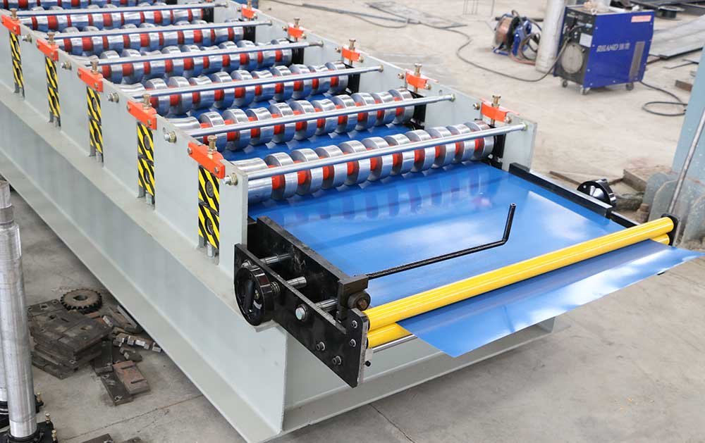 Step Roof Tile Roll Forming Machine (YX40-256-768)